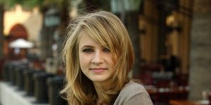   / Eliza Bennett -  - Yansk.ru