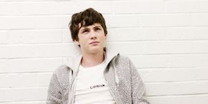   / Logan Lerman -  - Yansk.ru
