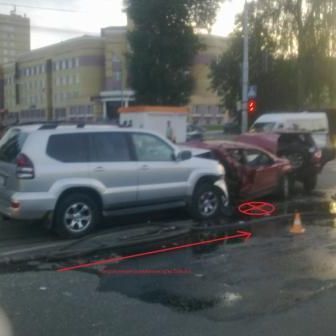 Авария с участием четырех автомобилей на Кургане обошлась без жертв - Брянск - Yansk.ru