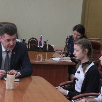 Глава города Брянска рассказал школьникам о тяготах службы - Брянск - Yansk.ru
