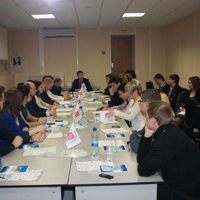 На Втором Славянском международном экономическом форуме обсудили эффективные технологии государственной поддержки и развития молодежного предпринимательства - Брянск - Yansk.ru