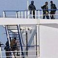 Сомалийские пираты, захватившие сухогруз "Фаина" пригрозили убить всех заложников и уничтожить судно в течение 24 часов. - Брянск - Yansk.ru Сомалийские пираты, захватившие сухогруз "Фаина" пригрозили убить всех заложников и уничтожить судно в течение 24 часов. - Брянск - Yansk.ru