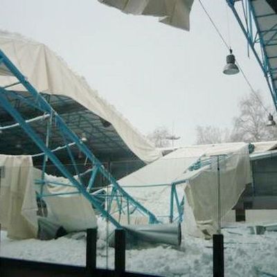 В Брянске рухнула крыша ледового дворца - Брянск - Yansk.ru