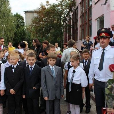 Полиция обеспечила общественный порядок в «День знаний» - Брянск - Yansk.ru