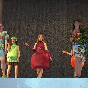 Вчера в Брянске стартовал фестиваль «Территория моды» - Брянск - Yansk.ru