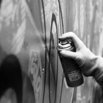 Брянские ДПСники задержали любителей граффити - Брянск - Yansk.ru