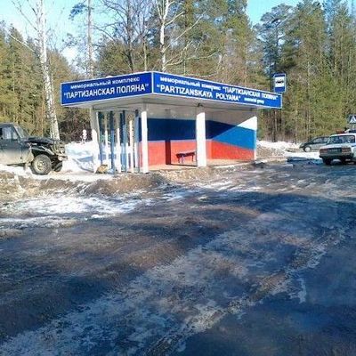 Нетрезвый водитель внедорожника въехал в остановку общественного транспорта - Брянск - Yansk.ru