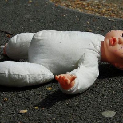 В Карачеве нашли младенца, брошенного прямо на улице - Брянск - Yansk.ru