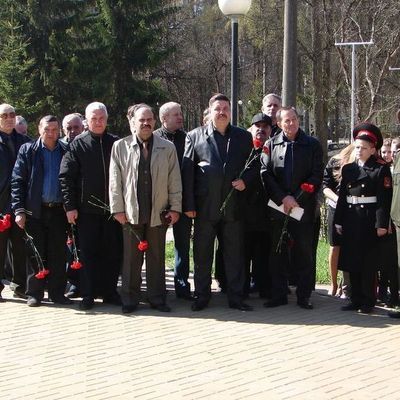 Милиционеры почтили память жертв Чернобыля - Брянск - Yansk.ru