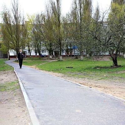 Власти определились с перечнем дворов, которые отремонтируют в 2011 году - Брянск - Yansk.ru