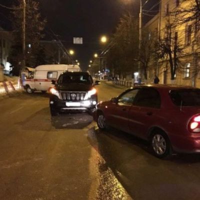 Бригада медиков пострадала в ДТП в Брянске - Брянск - Yansk.ru