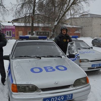 В поселке Локоть задержали двух студентов, пробравшихся в универмаг после закрытия - Брянск - Yansk.ru