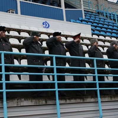 1 ноября на стадионе «Динамо» состоялся строевой смотр брянской полиции - Брянск - Yansk.ru