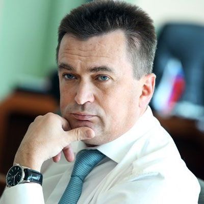Приморский губернатор не позволил госкомпаниям закупить элитные автомобили - Брянск - Yansk.ru