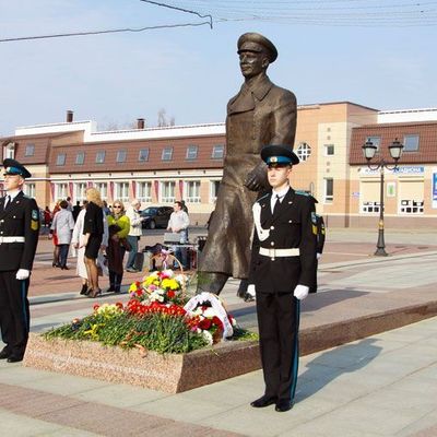 В Брянске торжественно отметили День космонавтики - Брянск - Yansk.ru