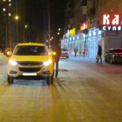 В Брянске автомобиль наехал на ребенка на санках - Брянск - Yansk.ru