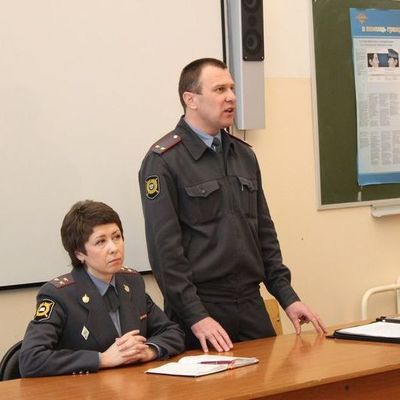 Молодежь пригласили служить в полиции - Брянск - Yansk.ru