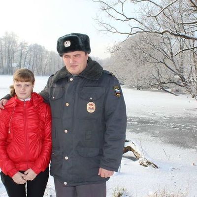 Полицейский спас провалившуюся под лед школьницу - Брянск - Yansk.ru