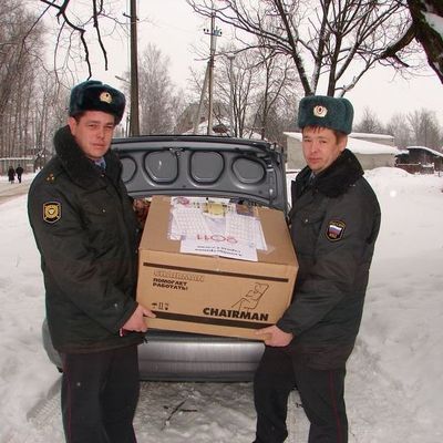 Трудных подростков поздравили милиционеры - Брянск - Yansk.ru