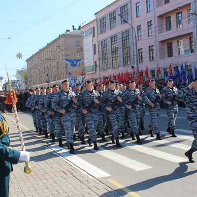 Полиция приняла участие в «Параде поколений» - Брянск - Yansk.ru