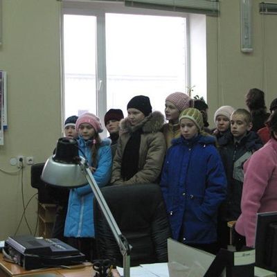 БКС еще раз «открыли двери» для школьников - Брянск - Yansk.ru